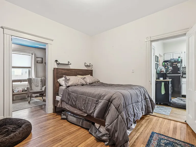 16 Henry St #1 — Photo 9