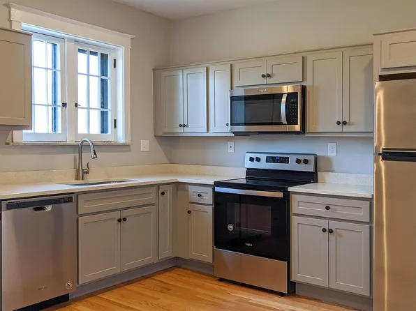 2807 Chippewa St, Saint Louis, MO 63118