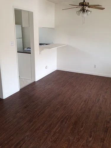 13444 Burbank Blvd Photo 1