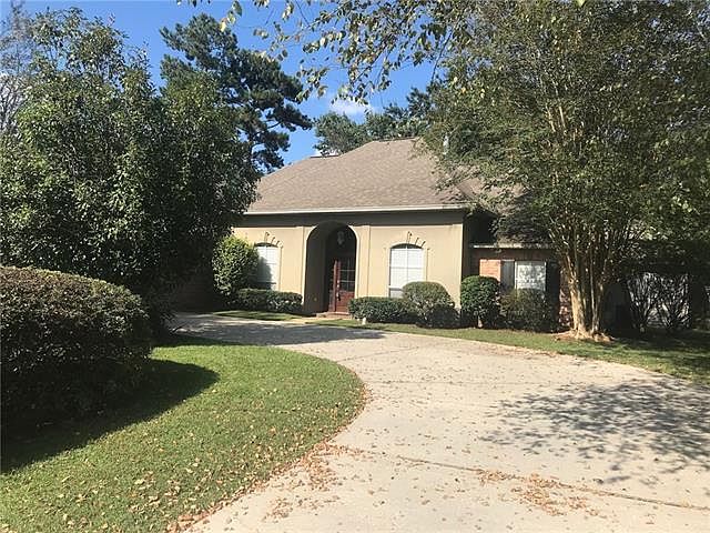 2nd image of 32 Laurel Oak Dr