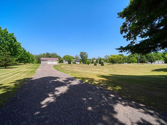 4th image of 2752 W Mosherville Rd