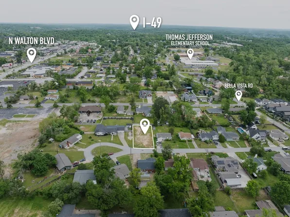 716 NW 6th St #7, Bentonville, AR 72712