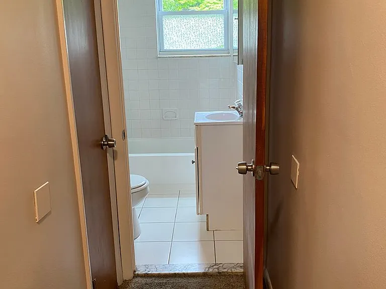 3401 Berkley Ave — Photo 11