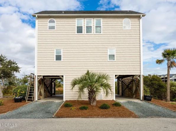 410 W Wilmington Avenue, Surf City, NC 28445