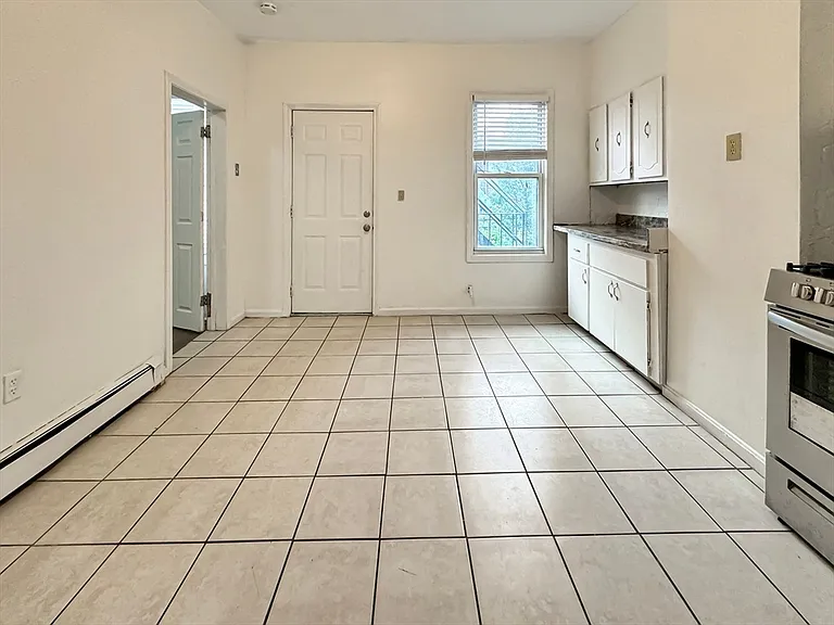 110 Bennington St #2 — Photo 14
