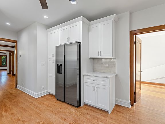 4th image of 5849 N Virginia Ave
