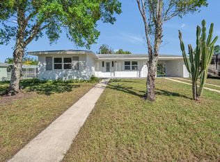 1179 Snowden Ave, Deltona, FL 32725