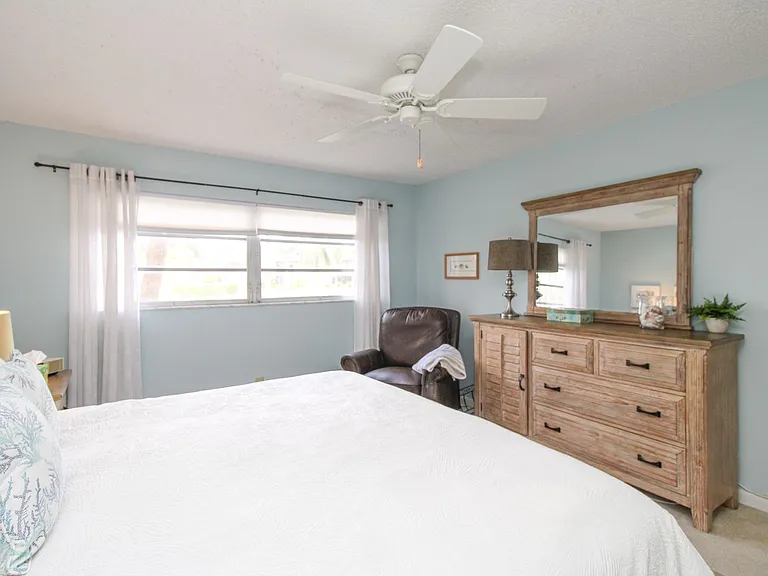1020 Palm View Dr #C-104 — Photo 39