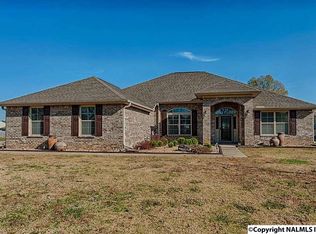 100 Old Bridle Way, Owens Cross Roads, AL 35763