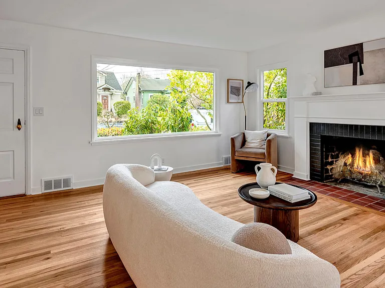 808 W Armour St — Photo 22