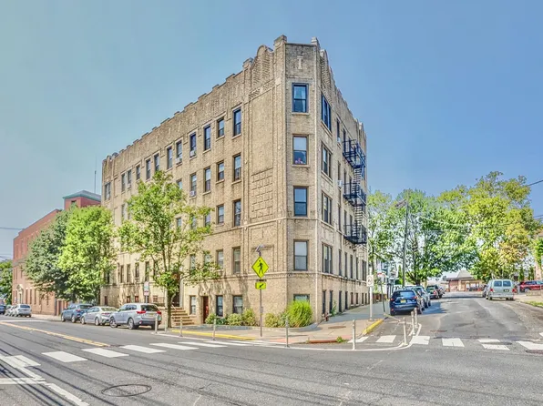 787 Summit Ave APT 3, Jersey City, NJ 07307