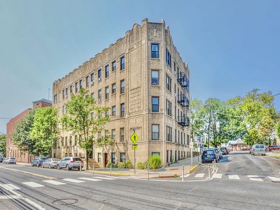 787 Summit Ave APT 3, Jersey City, NJ 07307