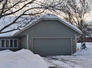 7436 Vinewood Way N, Maple Grove, MN 55311