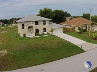 3812 SW 16th Pl, Cape Coral, FL 33914