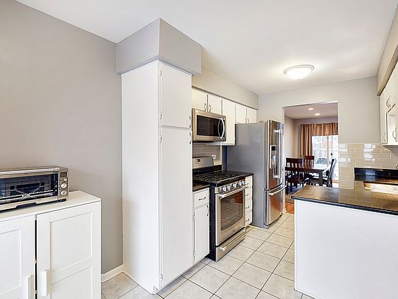 5th image of 1709 Southbridge Ct