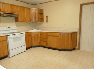 210 Holbrook Ave, Ronkonkoma, NY 11779