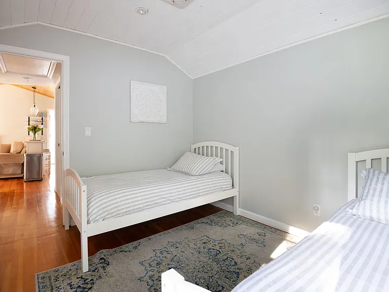 218 Roxy Cahoon Rd — Photo 8