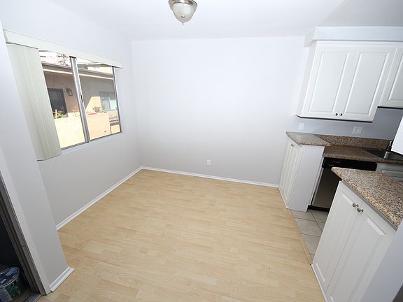 4th image of 1256 Granville Ave APT 5