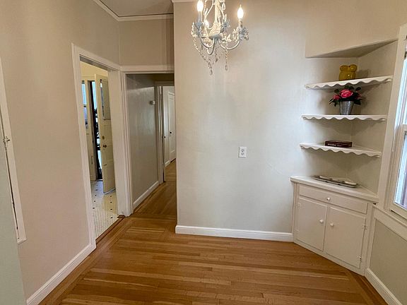 3rd image of 1504 28th St #D
