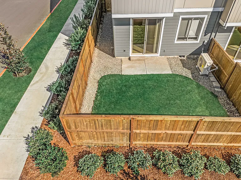 11269 SE Pleasant Valley Pkwy — Photo 27