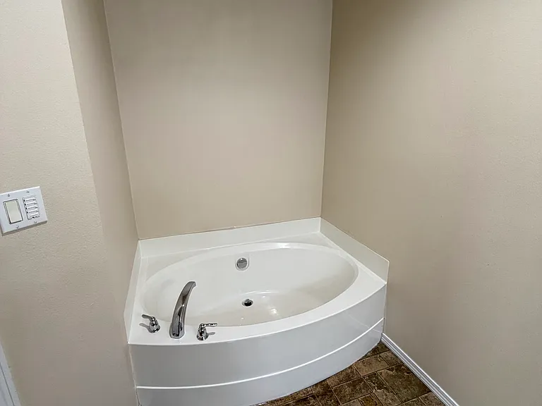 Tub