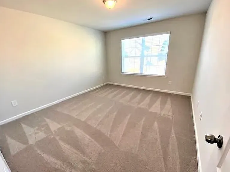 1048 Winnett Dr — Photo 17