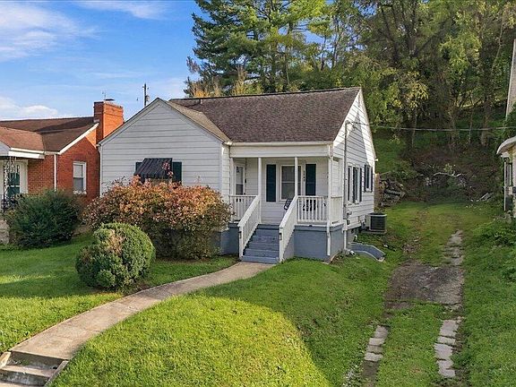 3rd image of 1224 Windsor Ave
