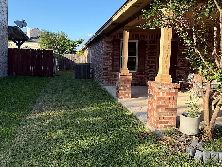 125 Waterlily Way — Photo 5