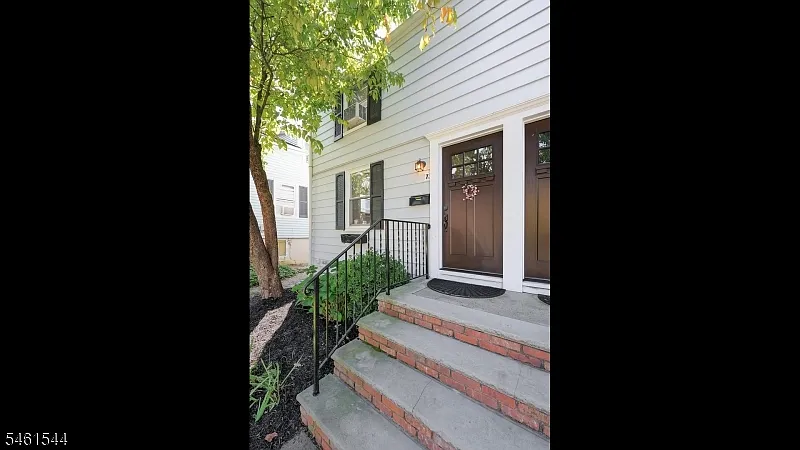 2 bed, 1.0 bath, $2,600 — Photo 3