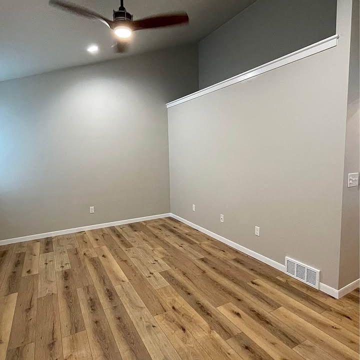 1st image of 1023 S Nicolet Rd #6