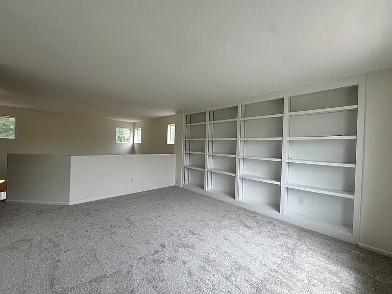 2444 E 127th Pl — Photo 12