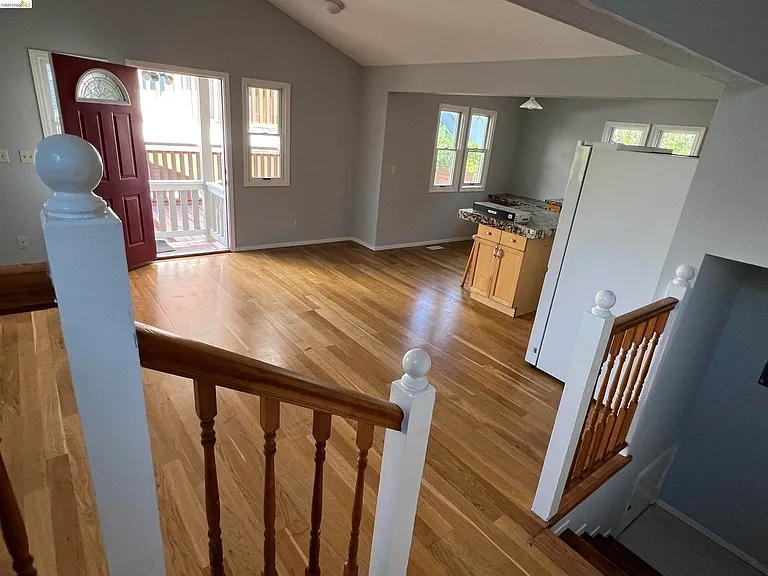 2438 Martin Luther King Jr Way — Photo 5