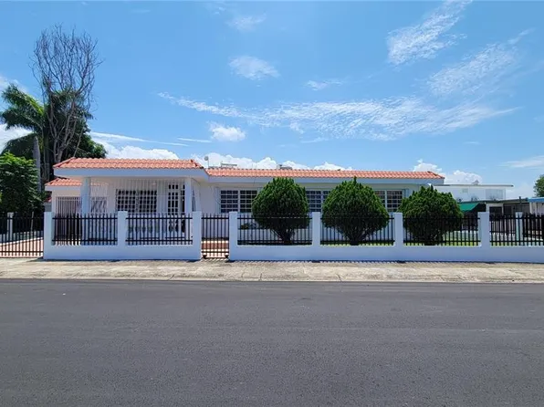 412 4ta Extension Country Club Ml #24, Carolina, PR 00982