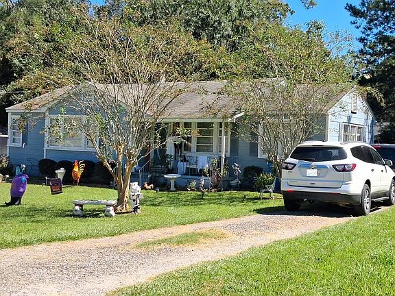 2nd image of 815 Tyson Ave