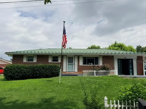 143 Pack Ln, Glen Morgan, WV 25813