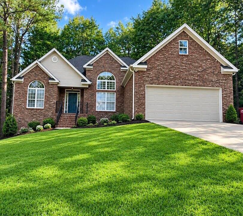 1st image of 298 Northridge Dr