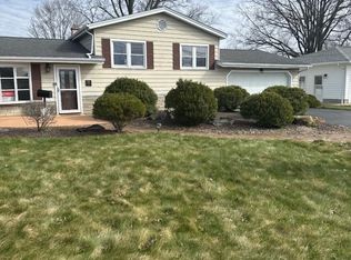628 Matawan Dr, Campbell, OH 44405