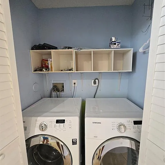402 NW 108th Ter — Photo 15