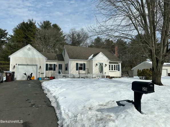 20 Sherwood Ave, Westfield, MA 01085