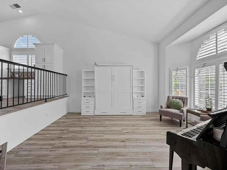 5209 Outlook Ln — Photo 11