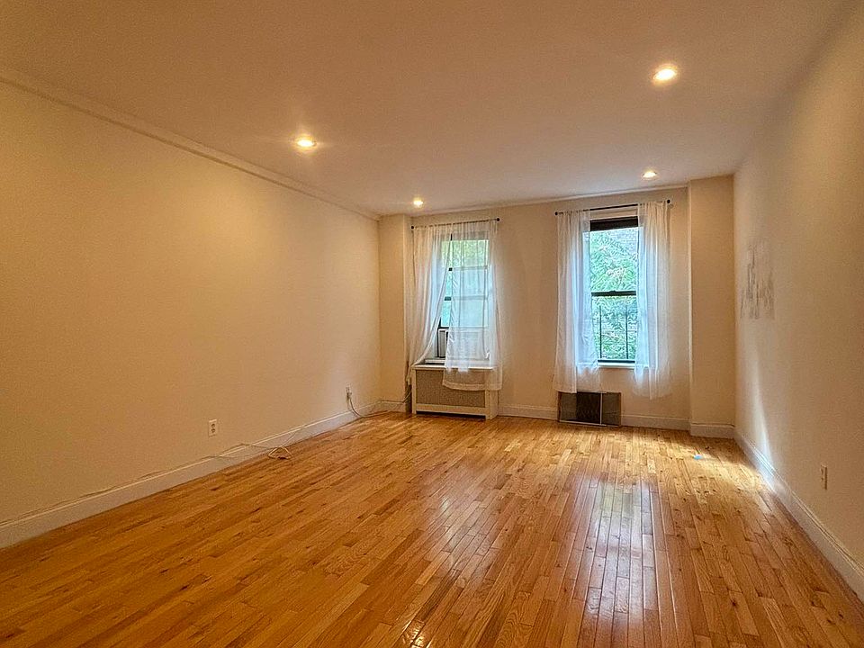1st image of 250 W 99th St APT 6D