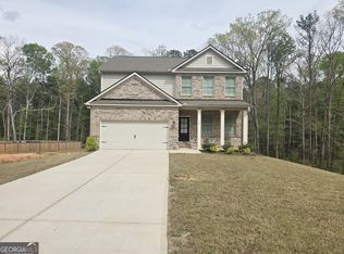 112 Tuxedo Rd, Union City, GA