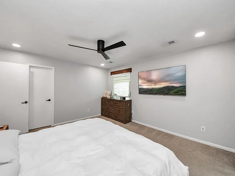 20923 Moor Lily Ct — Photo 33