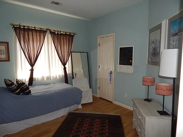 2913 Prado Ln — Photo 12