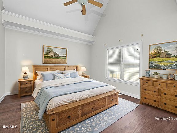 4th image of 804 Treyburn Circle