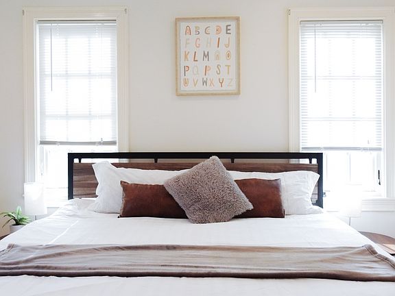 Bedroom #2: King Bed