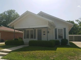 1211 Arp St, Commerce, TX 75428