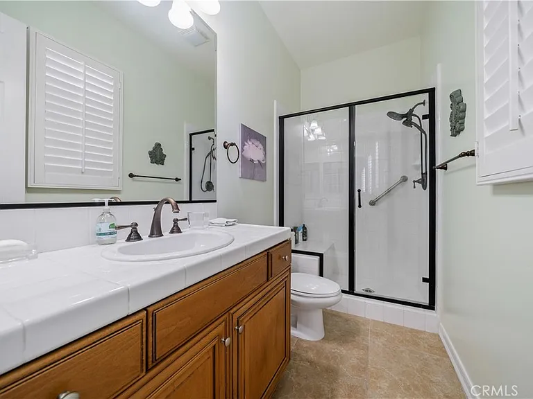 138 Royal Saint Georges Way — Photo 30