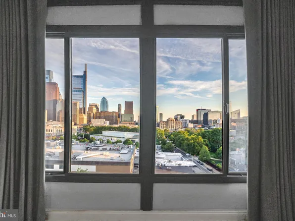 2001 Hamilton St APT 1124, Philadelphia, PA 19130