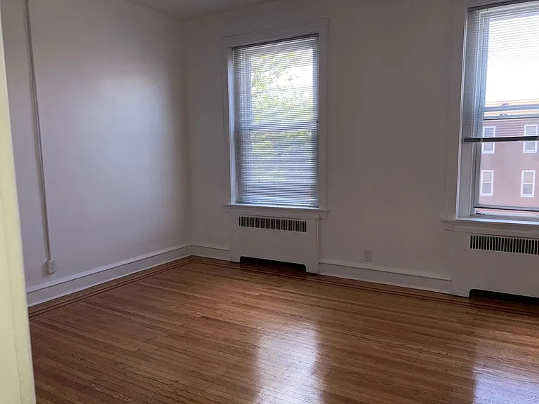 1807 S Broad St — Photo 7